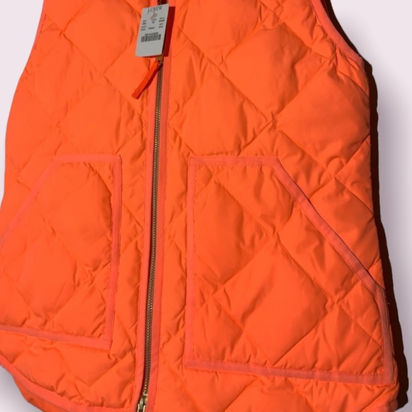 NWT J. Crew Quilted Puffer Vest - Picture 5 of 9